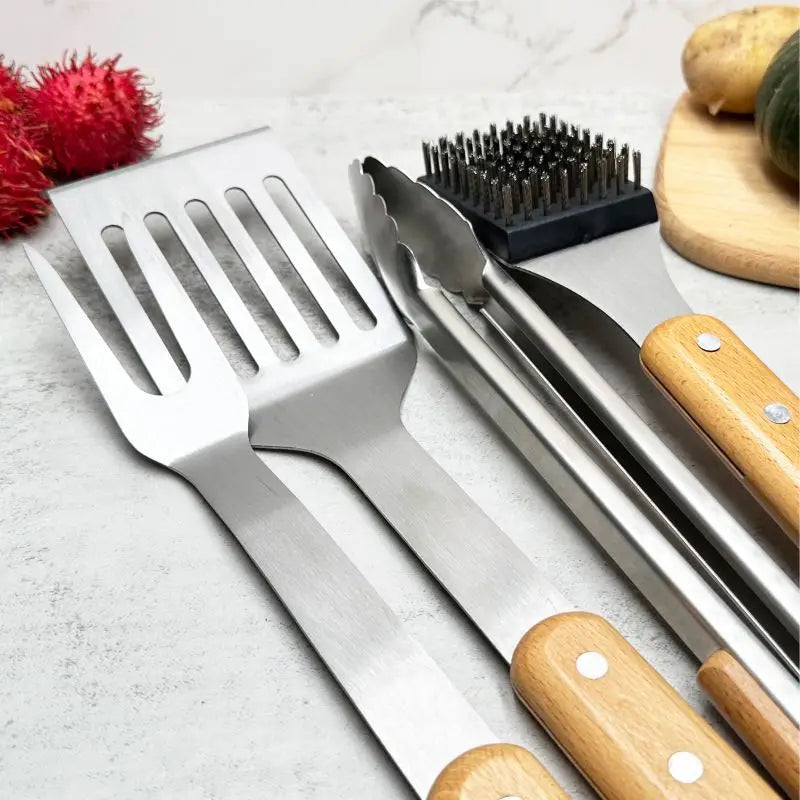 Grillbesteck-Set 4-teilig – Edelstahl & Buchenholz für BBQ-Profis